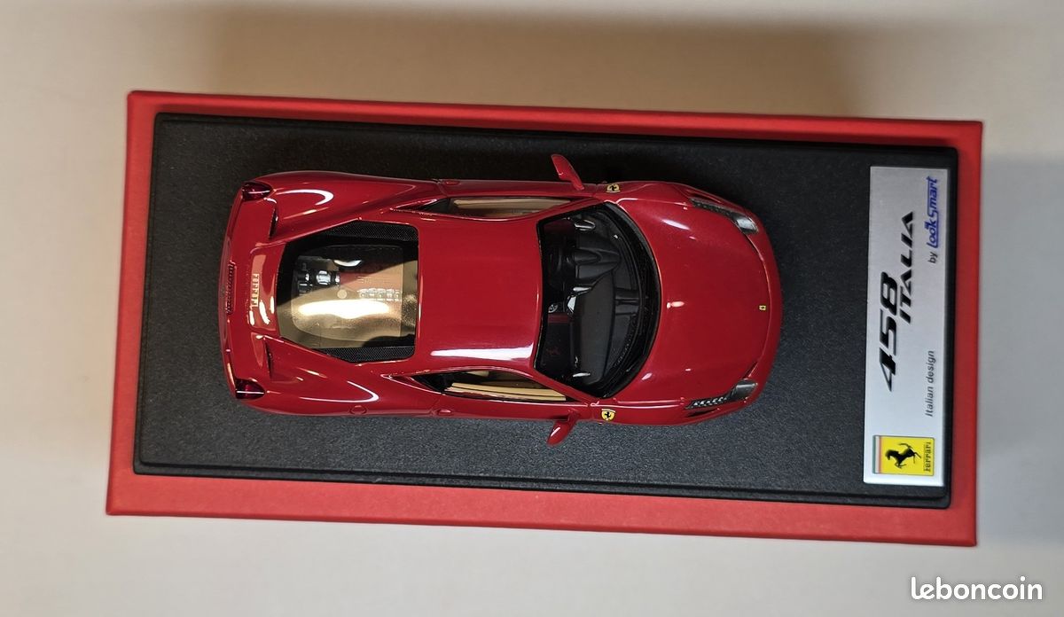 LOOKSMART LS385A FERRARI F458 Italia Challenge n°5 Rosso Corsa 1.43