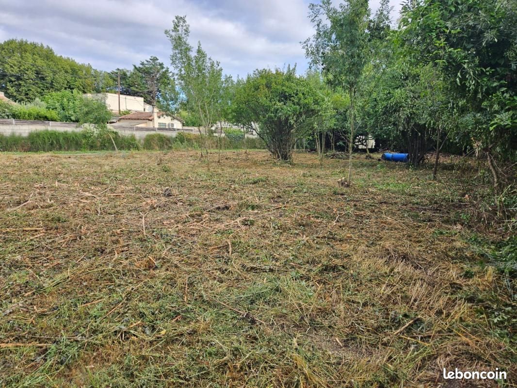 Terrain 626 m² Les Angles · 155 000 €