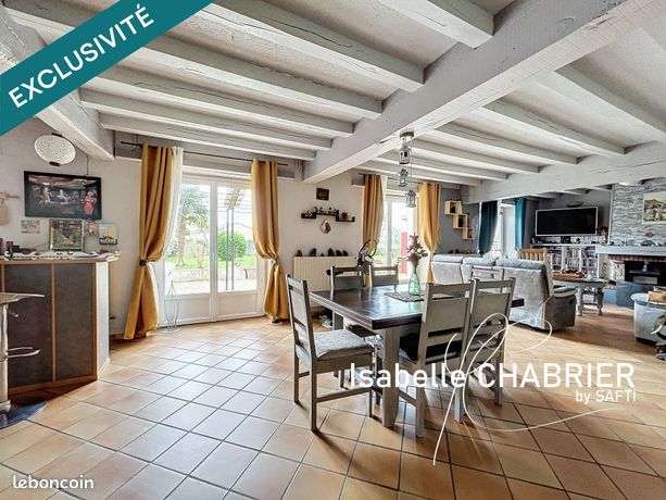 Propriété 7 pièces 217 m²