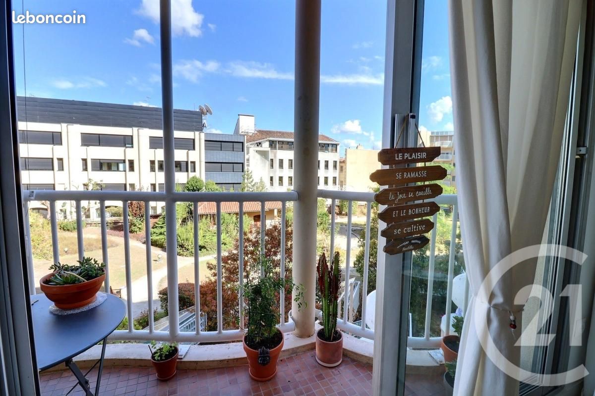 Appartement 1 pièce 27 m² · à Bordeaux · 27 m² · 98 000 €
