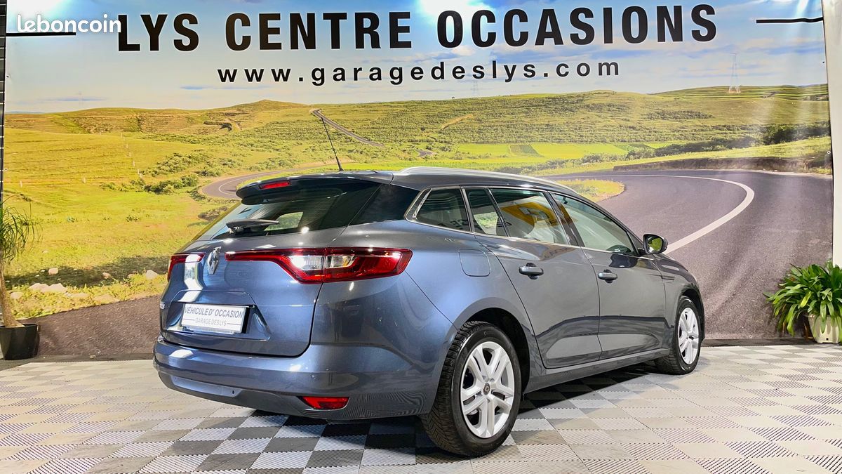 RENAULT MEGANE IV 1.5 BLUE DCI 115ch ESTATE BUSINESS EDC (image 2)