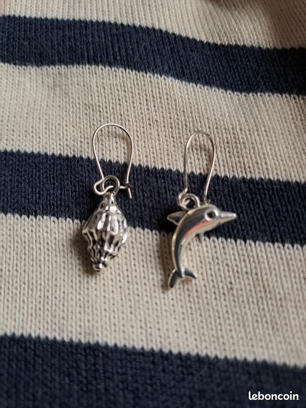 Boucles d'oreille dauphin et coquillage (image 1)
