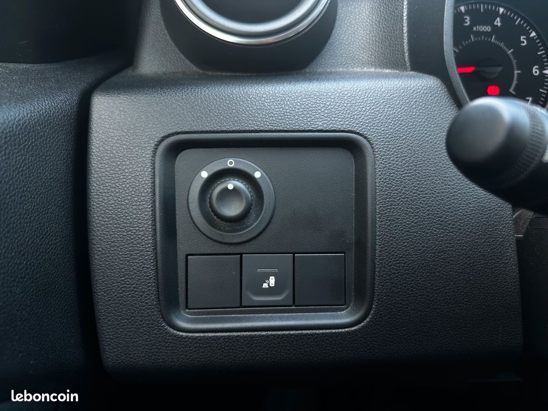 DACIA DUSTER 1.5 BLUE DCI 115 4x2 SL EXTREME 115Ch Garantie 12 mois (image 23)