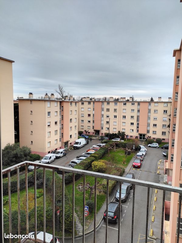 Appartement 4 pièces 65 m² · à Nîmes · 65 m² · 60 000 €