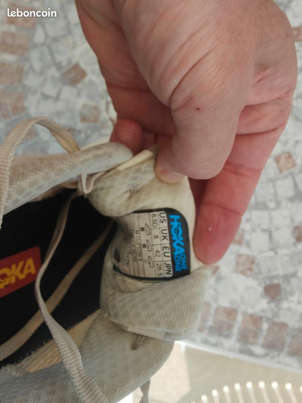 Hoka Clieton 9 taille 42 (image 6)