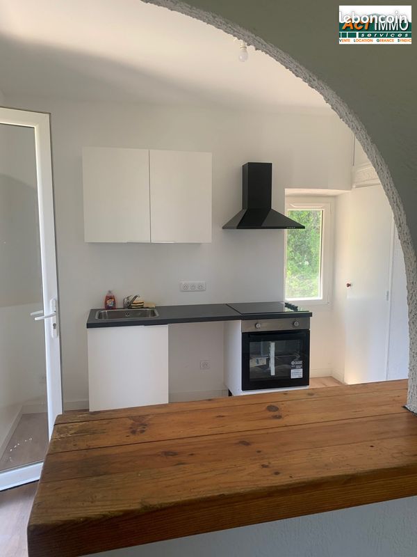 Appartement 2 pièces 44 m² · à Saint-Chamas · 44 m² · 860 €
