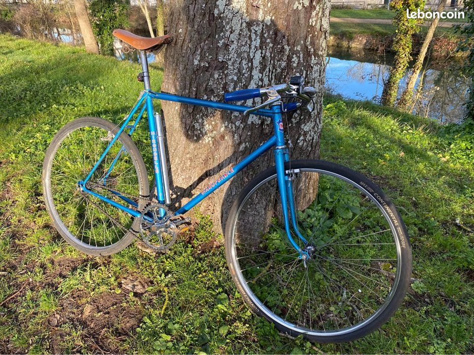 Vélo de ville de collection Motobécane (image 1)