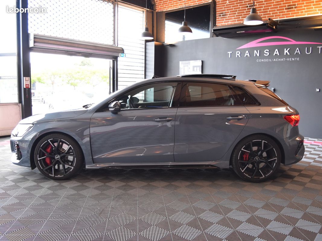 AUDI RS3 SPORTBACK 2.5 TFSI 400 S tronic 7 Quattro (image 8)