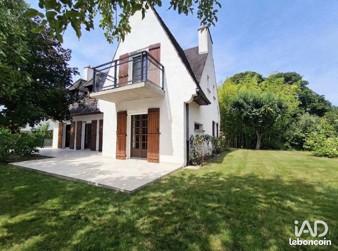 Maison 9 pièces 173 m² · à Igny · 173 m² · 858 000 €