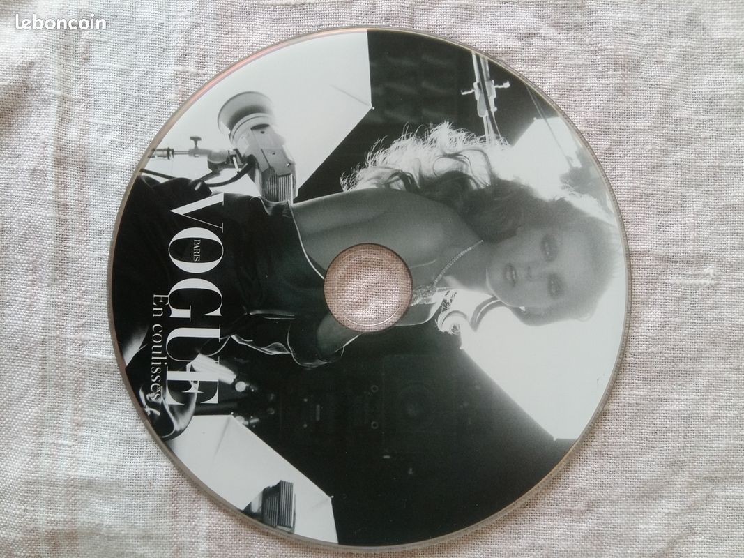 Dvd Vogue Paris en coulisses Aaron de May maquille Daria Werbowy (image 4)