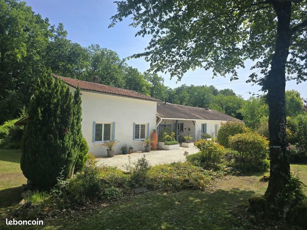 Propriété 10 pièces 210 m²