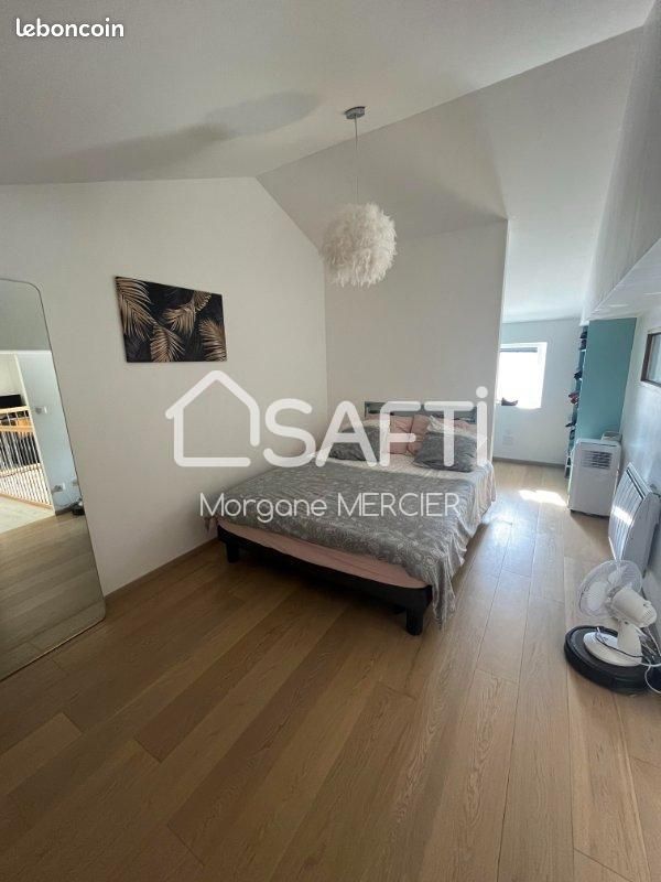 Longère 5 pièces 146 m² - Brion-près-Thouet 79290 (image principale 4)
