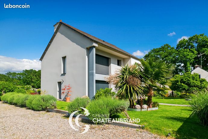 Propriété 7 pièces 143 m² — 1