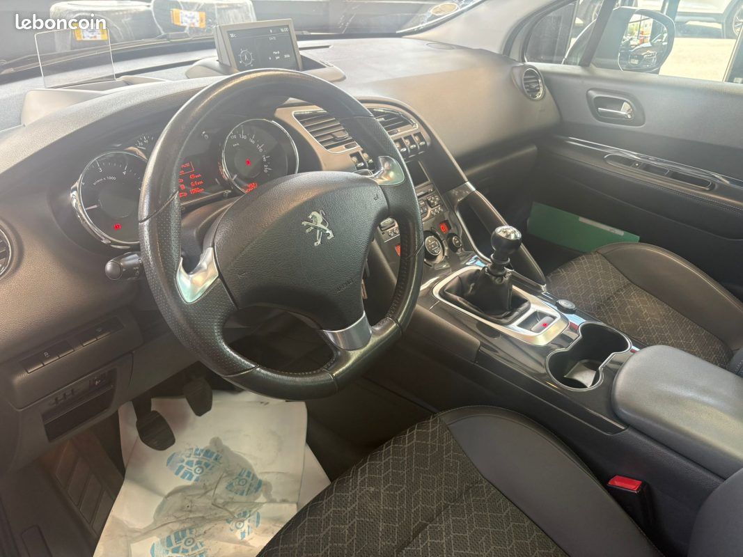 🔹 PEUGEOT 3008 1.6 BlueHDi 116 ch Allure - 🌤️ Toit panoramique ✨ Jantes alliage (image 9)