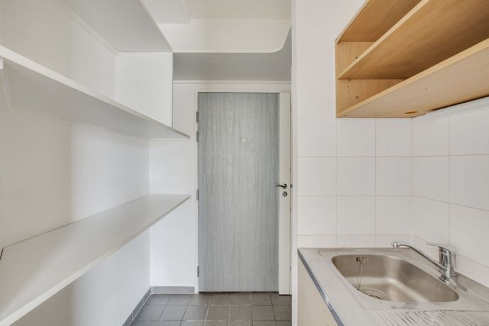 Appartement a louer paris-18e-arrondissement - 2 pièce(s) - 65 m2 - Surfyn
