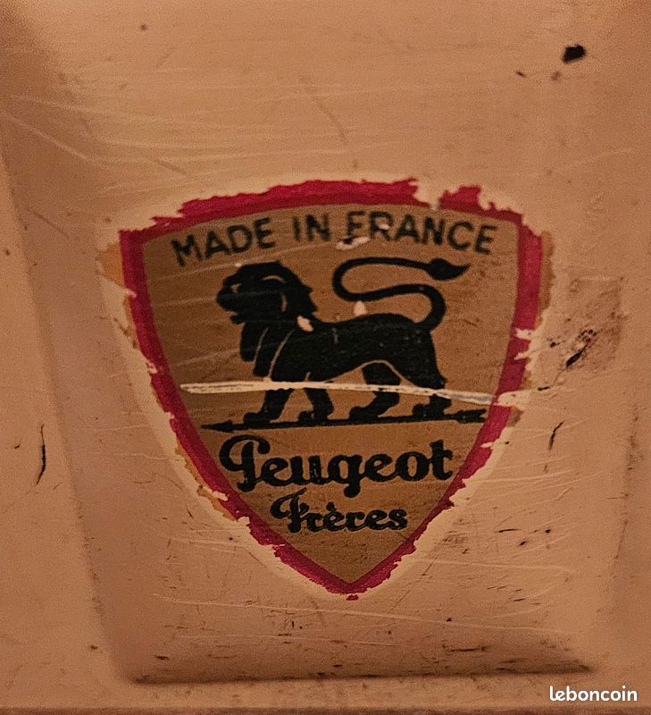 Moulin à café vintage marque Peugeot années 1950 (image 2)