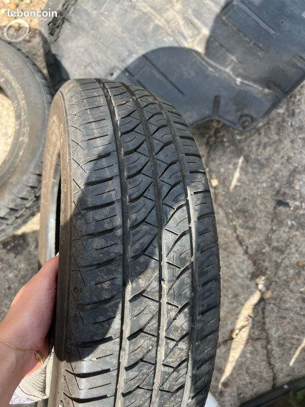 2 pneus 155/65R14 75T Feu vert (image 3)
