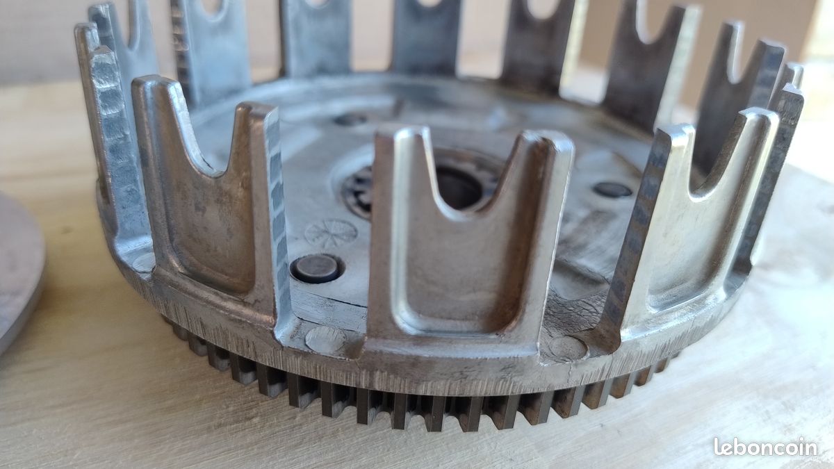 Carter d embrayage nx Dominator 650 - Équipement moto