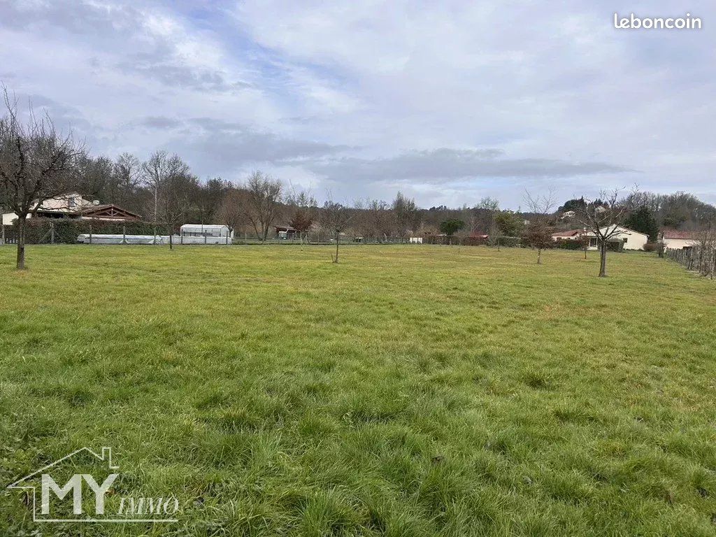 Terrain 3450 m² · à Le Fleix · 3 450 m² · 54 000 €