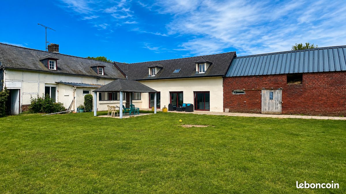 Maison 8 pièces 183 m² · à Daméraucourt · 183 m² · 355 100 €
