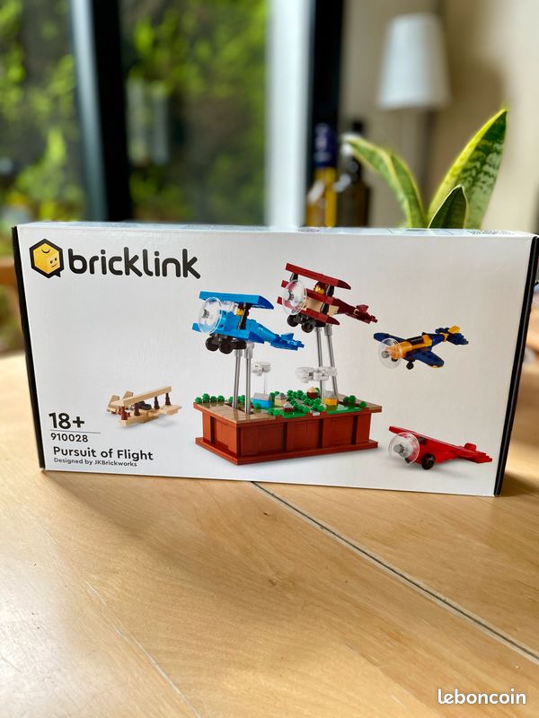 Lego Bricklink 910028 - Pursuit of Flight (image 1)