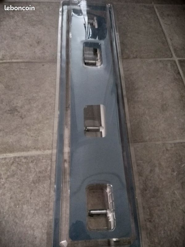 Plafonnier 4 têtes, Led, neuf (image 4)