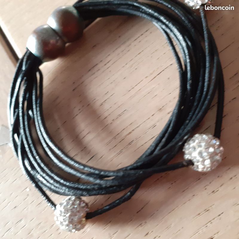 Bracelet fantaisie (image 1)