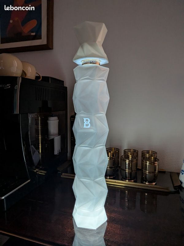 Belvédère Ten, bouteille vide (image 2)