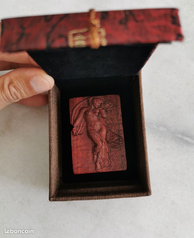 Briquet à essence avec sa boîte (image 8)