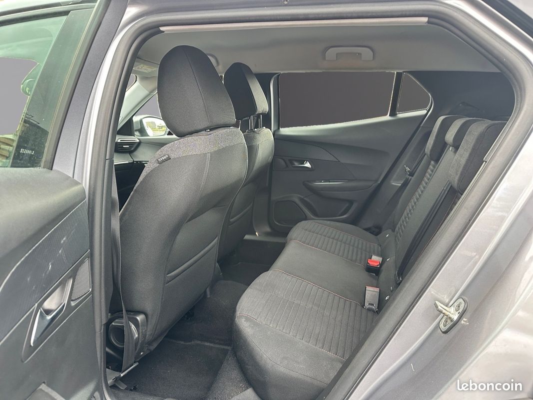 PEUGEOT 2008 ALLURE DIESEL 100ch - CARPLAY - CAM - FAIBLE KM - SUIVI OK (image 7)