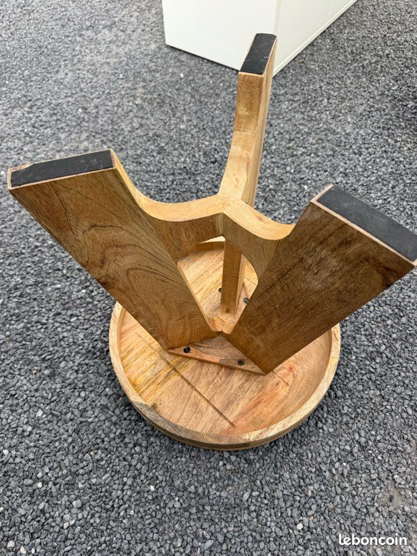 Tabouret en bois (image 3)