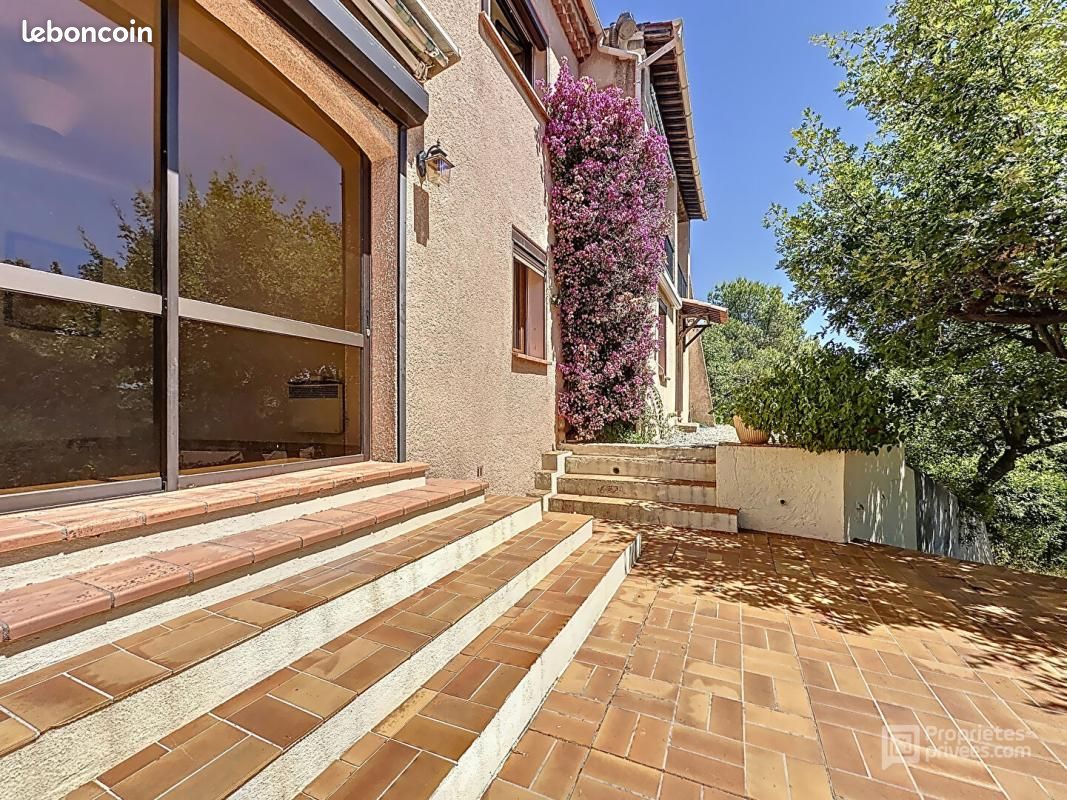 Maison 7 pièces 170 m² · à Fréjus · 170 m² · 499 900 €