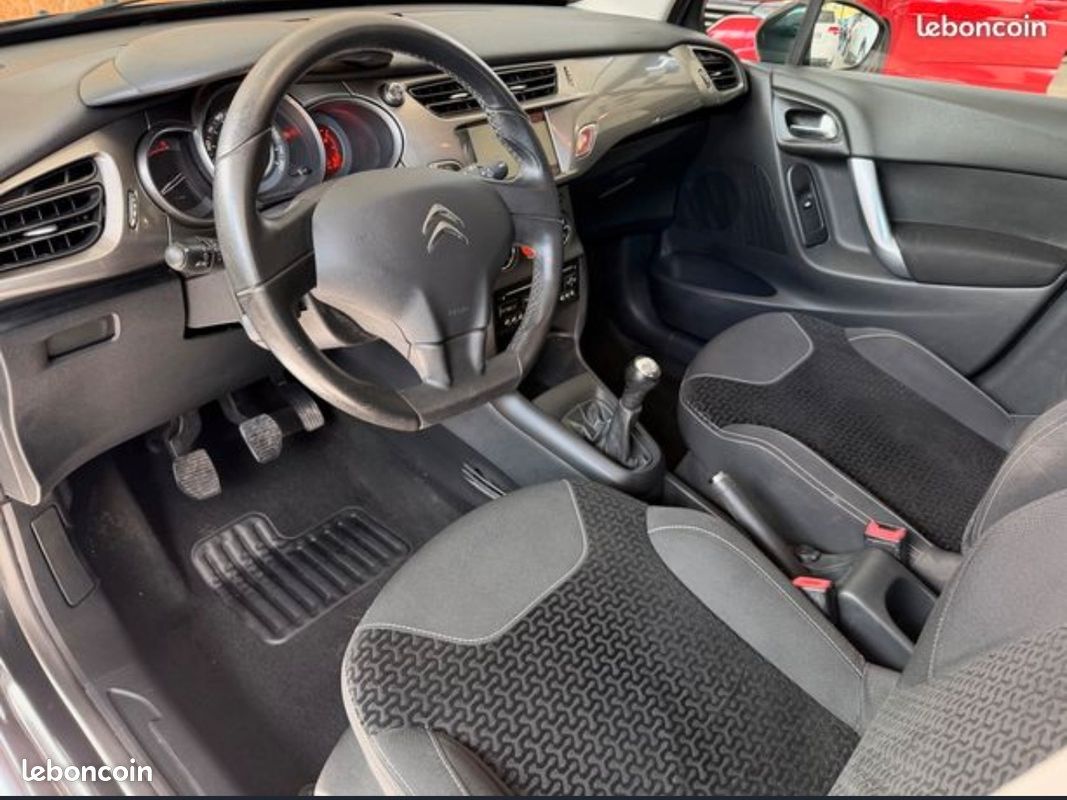 Citroen c3 ii 1.4 hdi 70ch 4cv confort bluetooth / gps / regulateur / 1ere main (image 2)