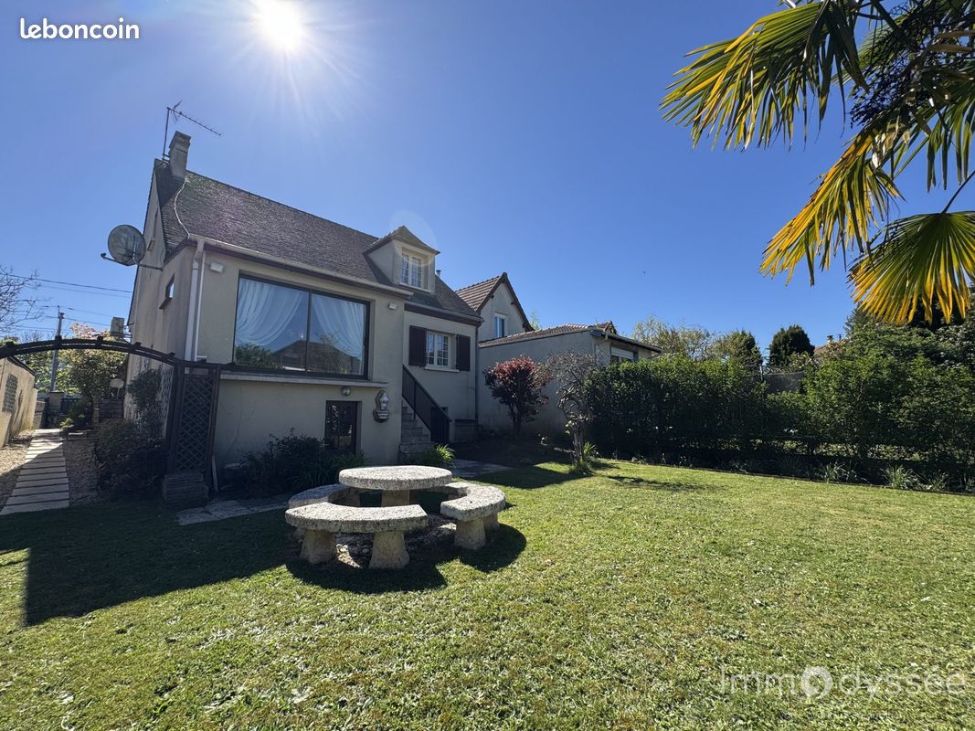 Maison 5 pièces 165 m² · à Champs-sur-Marne · 165 m² · 589 000 €