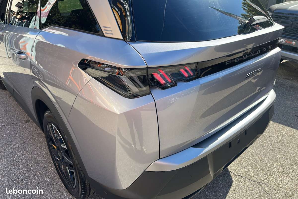 Peugeot 5008 HYBRID 145 E-DCS6 ALLURE PLUS -36% (image 15)