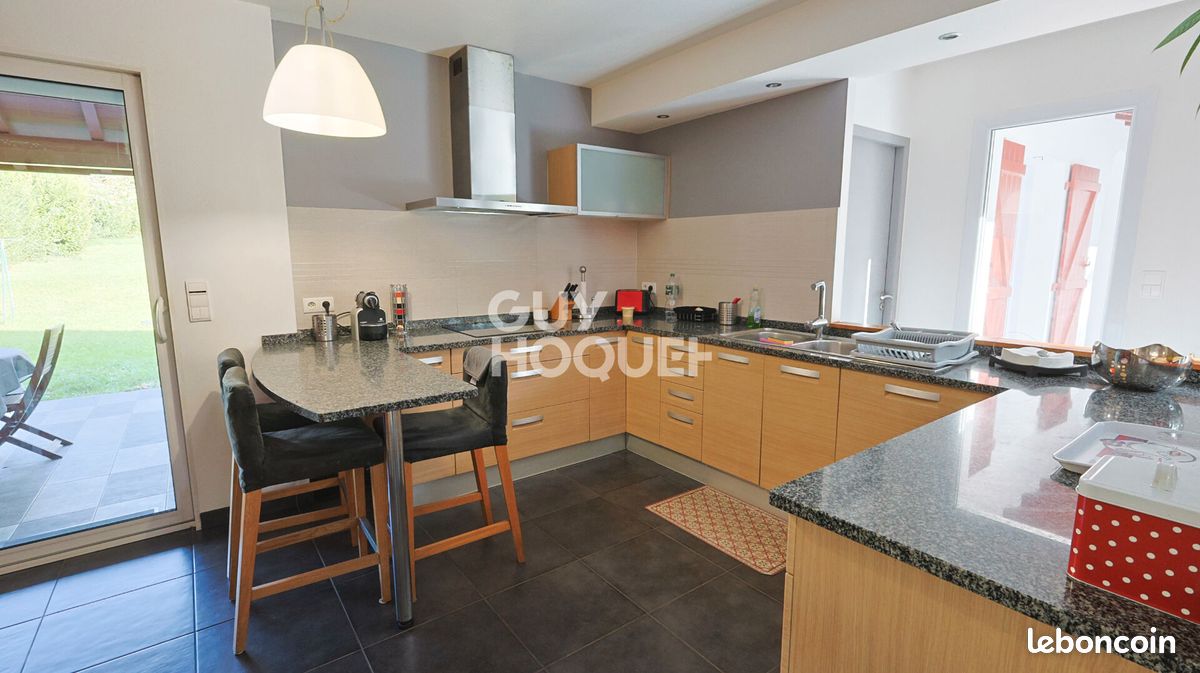 Maison 4 pièces 159 m² - Cambo-les-Bains 64250 (image principale 4)