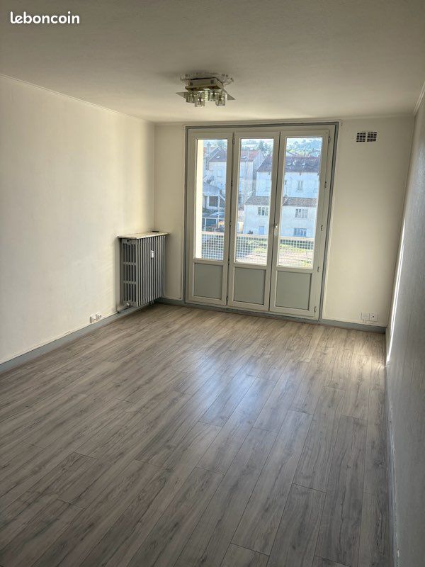 Appartement 4 pièces 73 m² · à La Ricamarie · 73 m² · 50 000 €