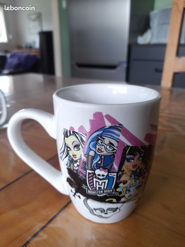 Mugs Monster high et RIO 2 (prix détaillés dans l'annonce) (image 4)