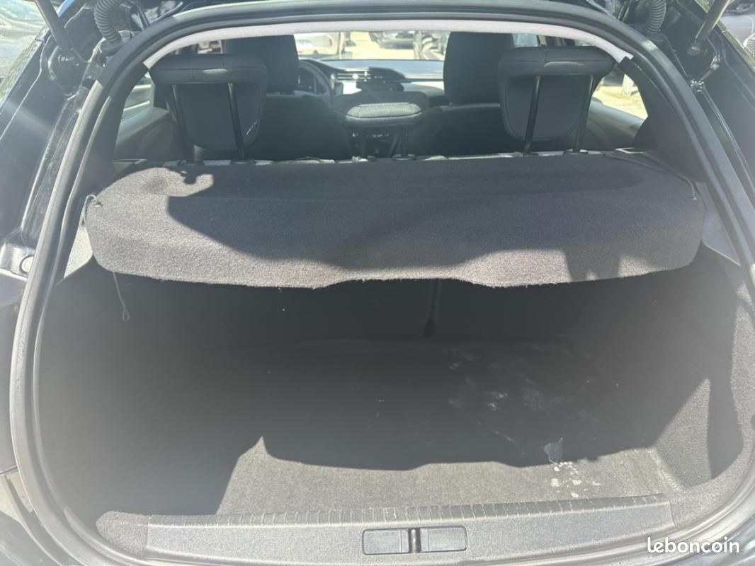 Opel Corsa Turbo 100 ch BVA8 Edition { EXPORT ALGERIE 32.000 KM - 11.700e HT } (image 13)