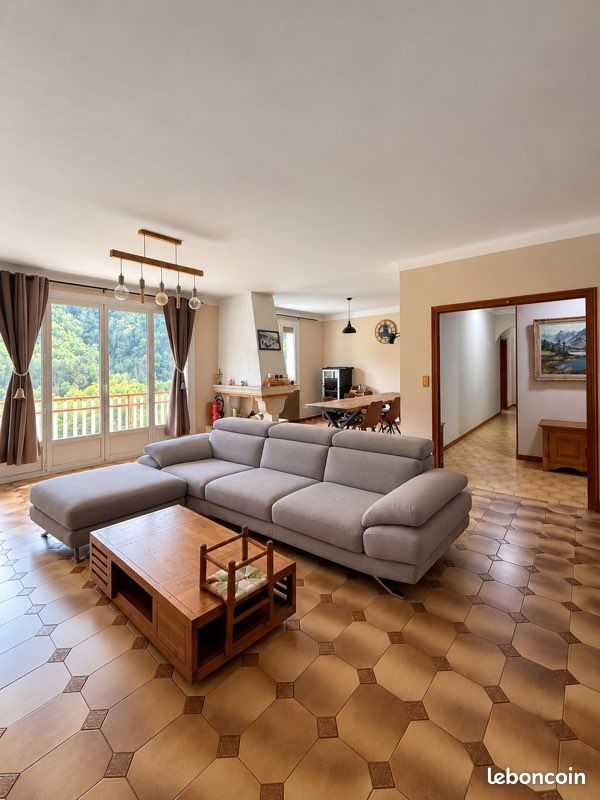 Maison 5 pièces 155 m² · à Olette · 155 m² · 130 000 €