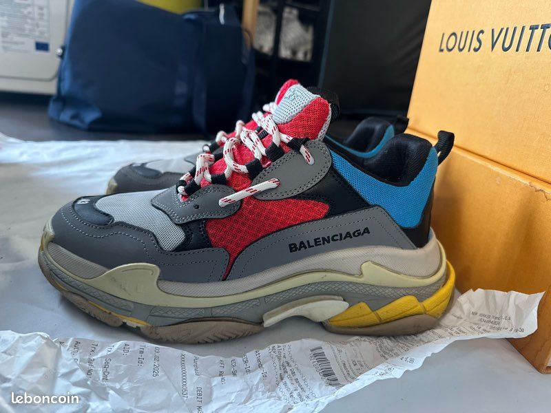 BALENCIAGA Triple S (image 8)