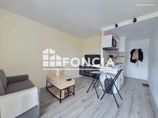 Appartement 2 pièces 27 m² · à Grenoble · 27 m² · 593 €