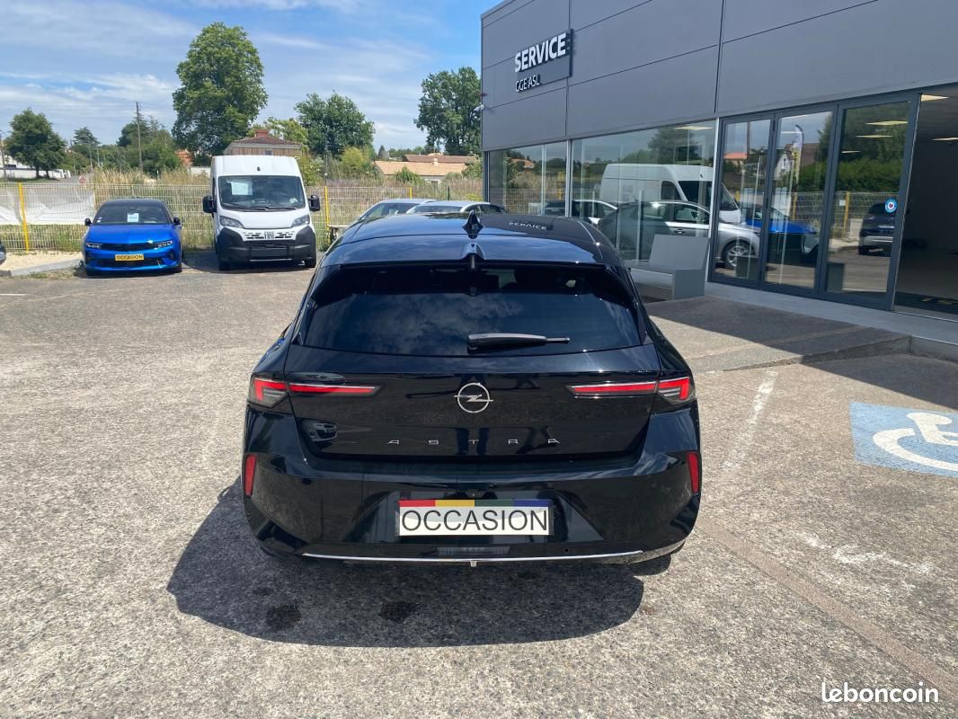 Opel Astra 1.5 Diesel 130 ch BVA8 Elegance Business (image 4)
