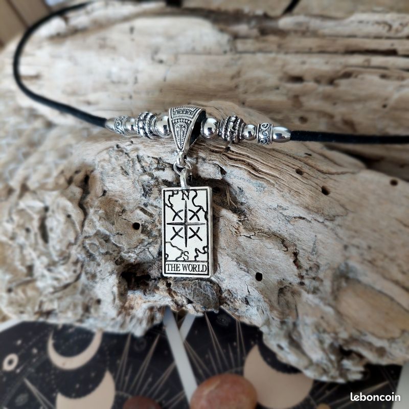 Collier boho-mystique, the Witch carte de tarot The World, noir (image 3)