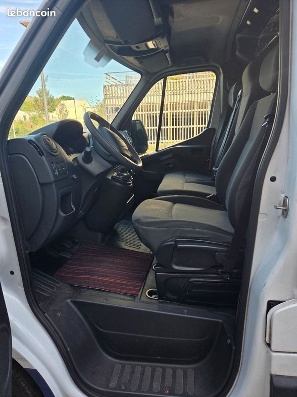 RENAULT MASTER FGN L2H2 3.5t 2.3 dCi 145 E6 83500kms (image 4)