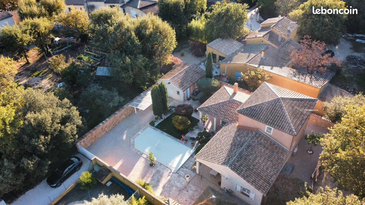 Maison 6 pièces 135 m² · à Forcalqueiret · 135 m² · 600 000 €