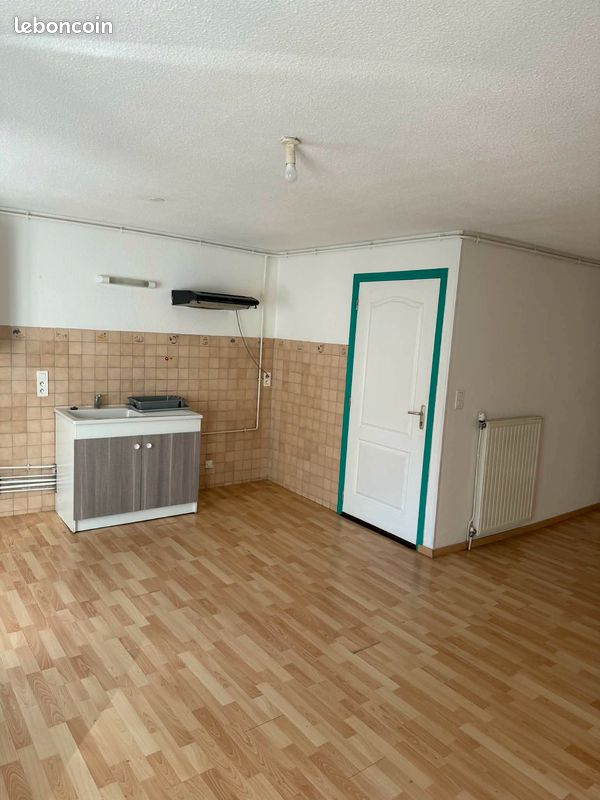 Appartement 2 pièces 45 m² · à Langogne · 45 m² · 420 €
