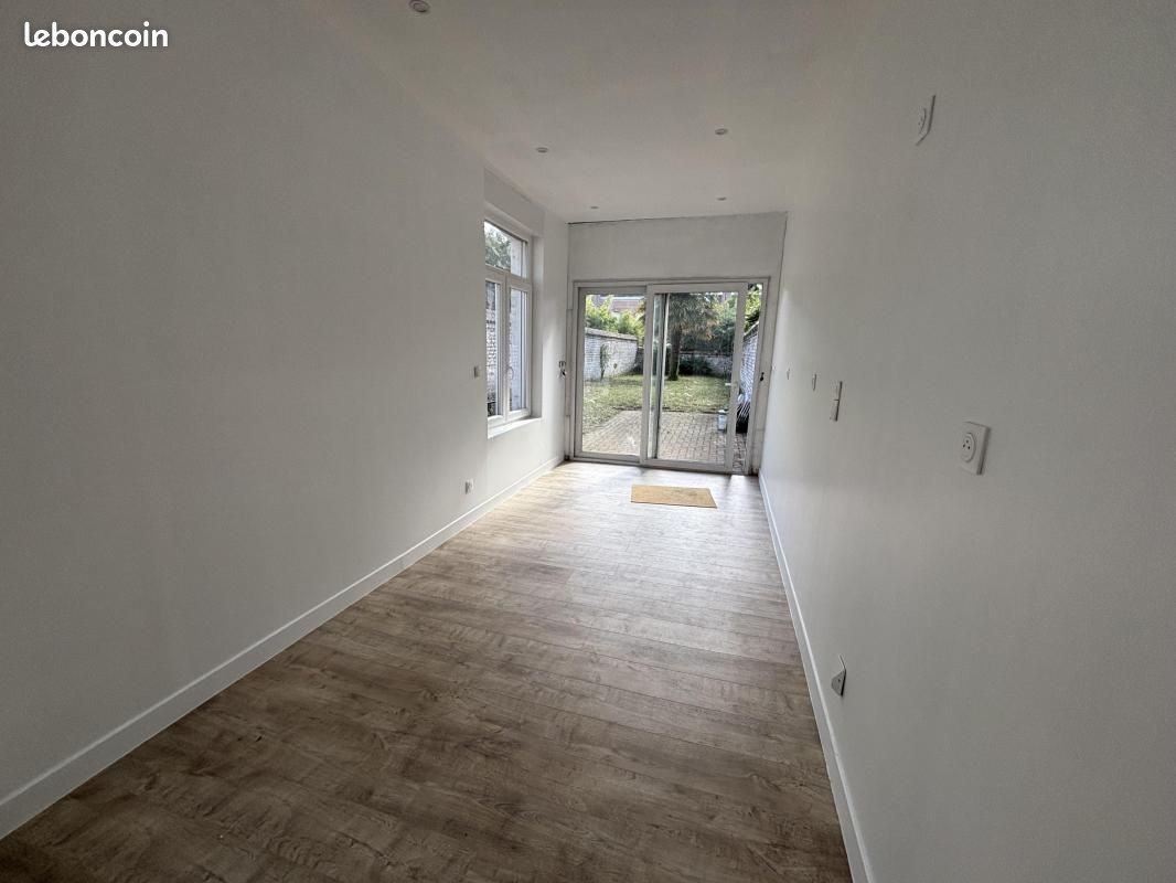 Maison a louer valenciennes - 6 pièce(s) - 135 m2 - Surfyn