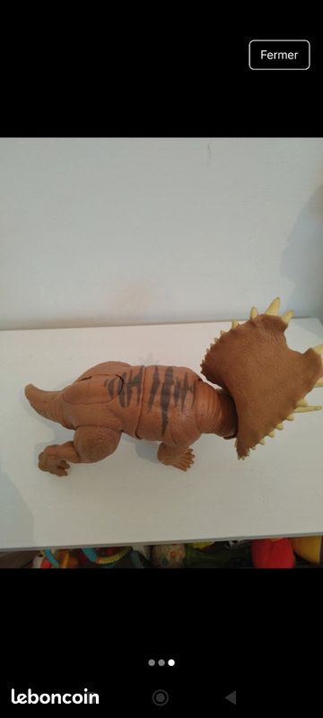 Triceratops Jurassic world (image 3)
