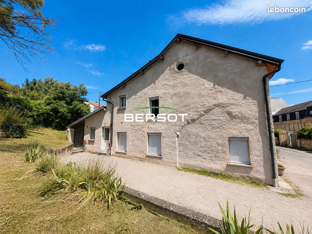 Maison 8 pièces 189 m² · à Vesoul · 189 m² · 214 000 €